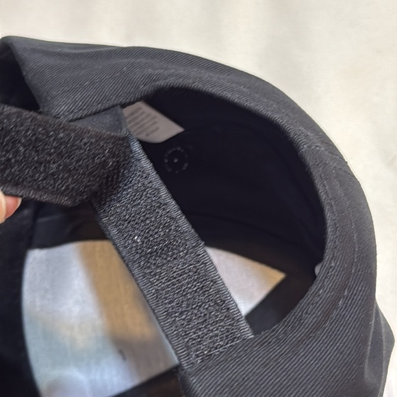 LAST ONE🔥 Alo Yoga hat Unisex - Picture 4 of 4